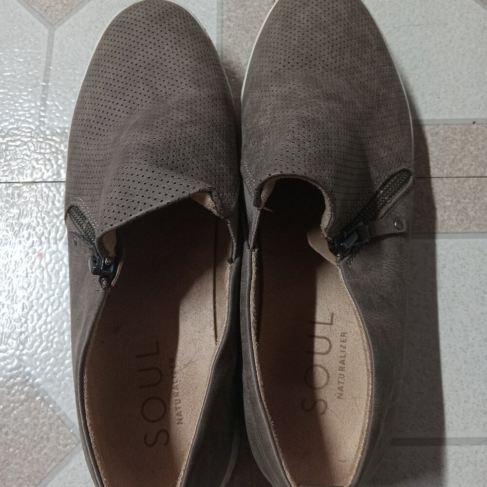 Naturalizer "Soul" Slip ons